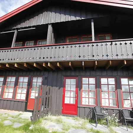 2-bedroom With Balcony & Fireplace!