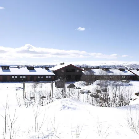 Apartment 2-bedroom With Balcony & Fireplace! *