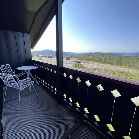 2-bedroom With Balcony & Fireplace! *