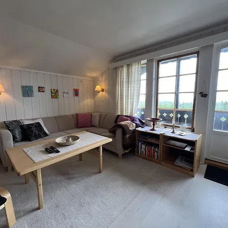 2-bedroom With Balcony & Fireplace! * Beitostolen