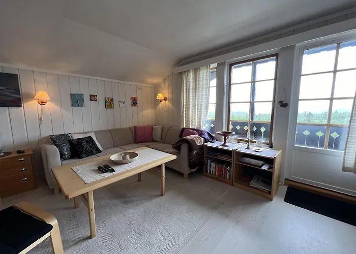 2-bedroom With Balcony & Fireplace! * Beitostolen