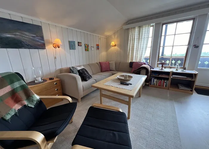 2-bedroom With Balcony & Fireplace! *