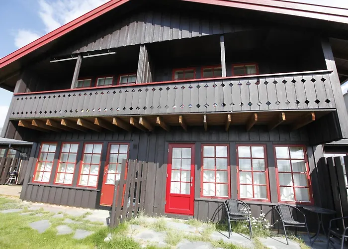 2-bedroom With Balcony & Fireplace!